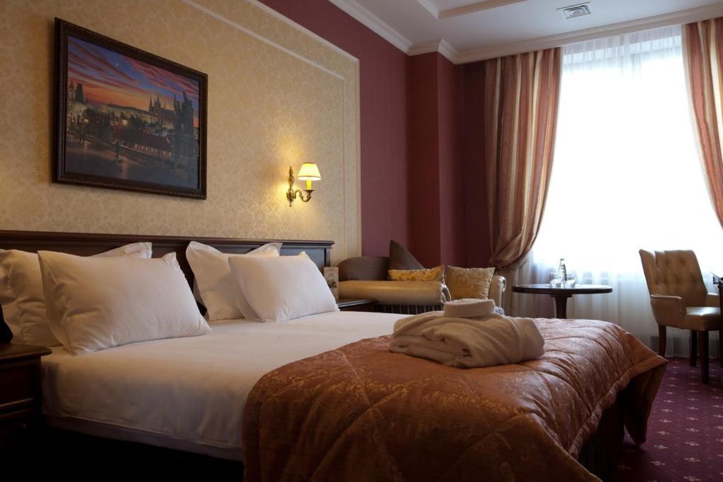 Stolichniy Hotel Donetsk Room photo